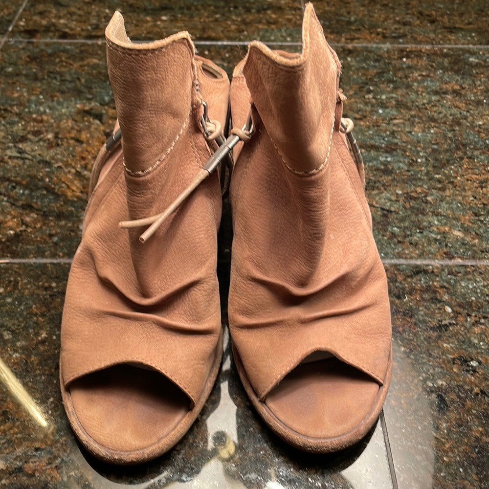 Dolce Vita, 7.5 suede light brown - cream